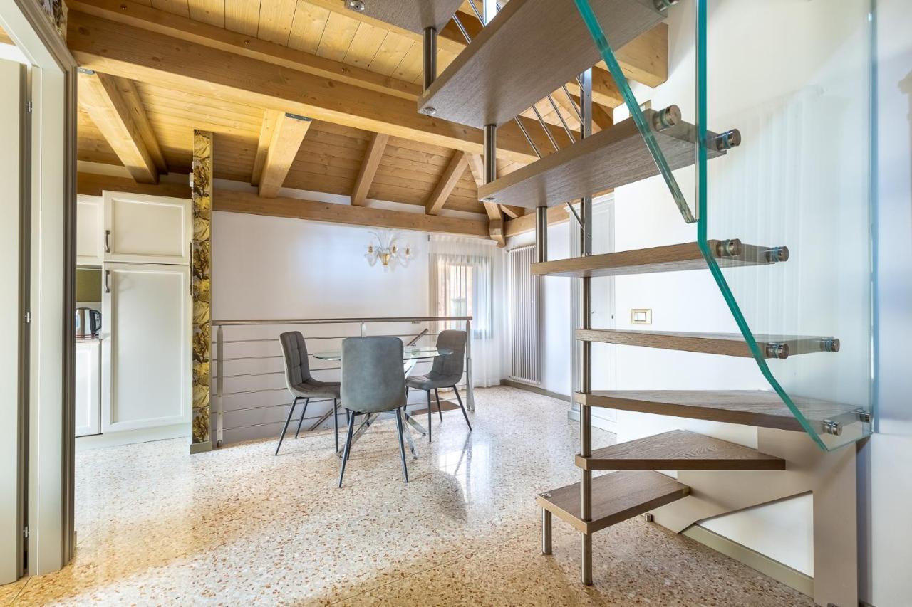 Ca' Cappello Venice Apartment 2 With Canal View 外观 照片
