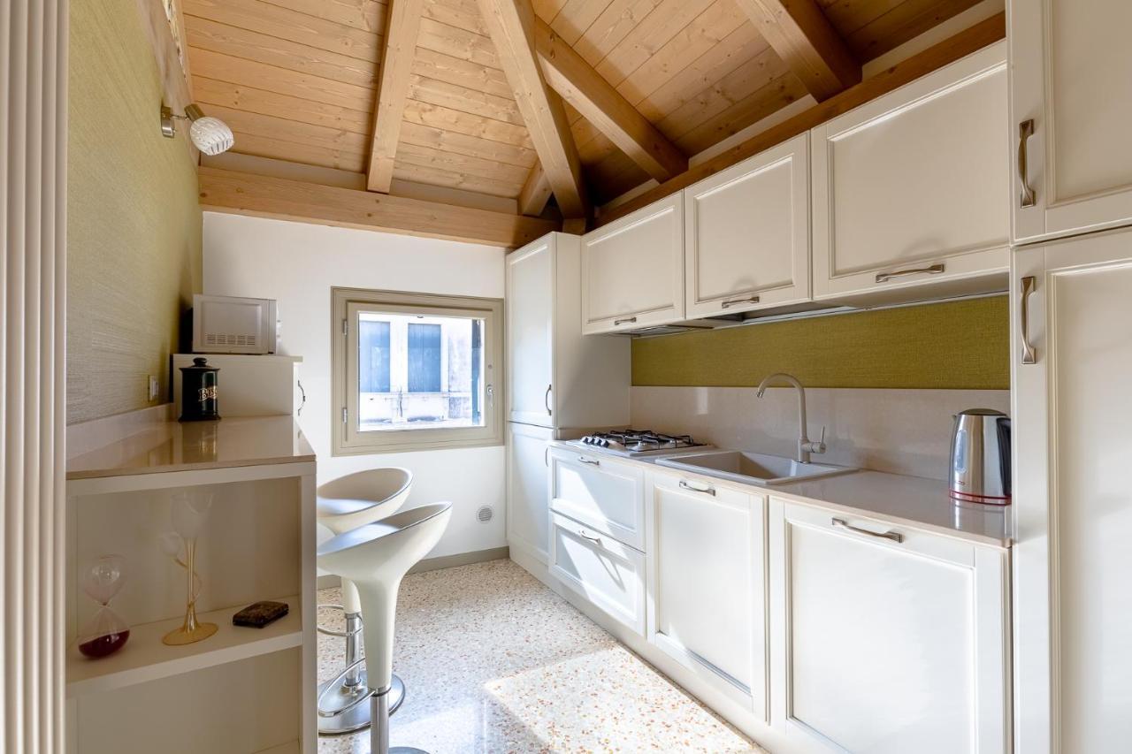 Ca' Cappello Venice Apartment 2 With Canal View 外观 照片