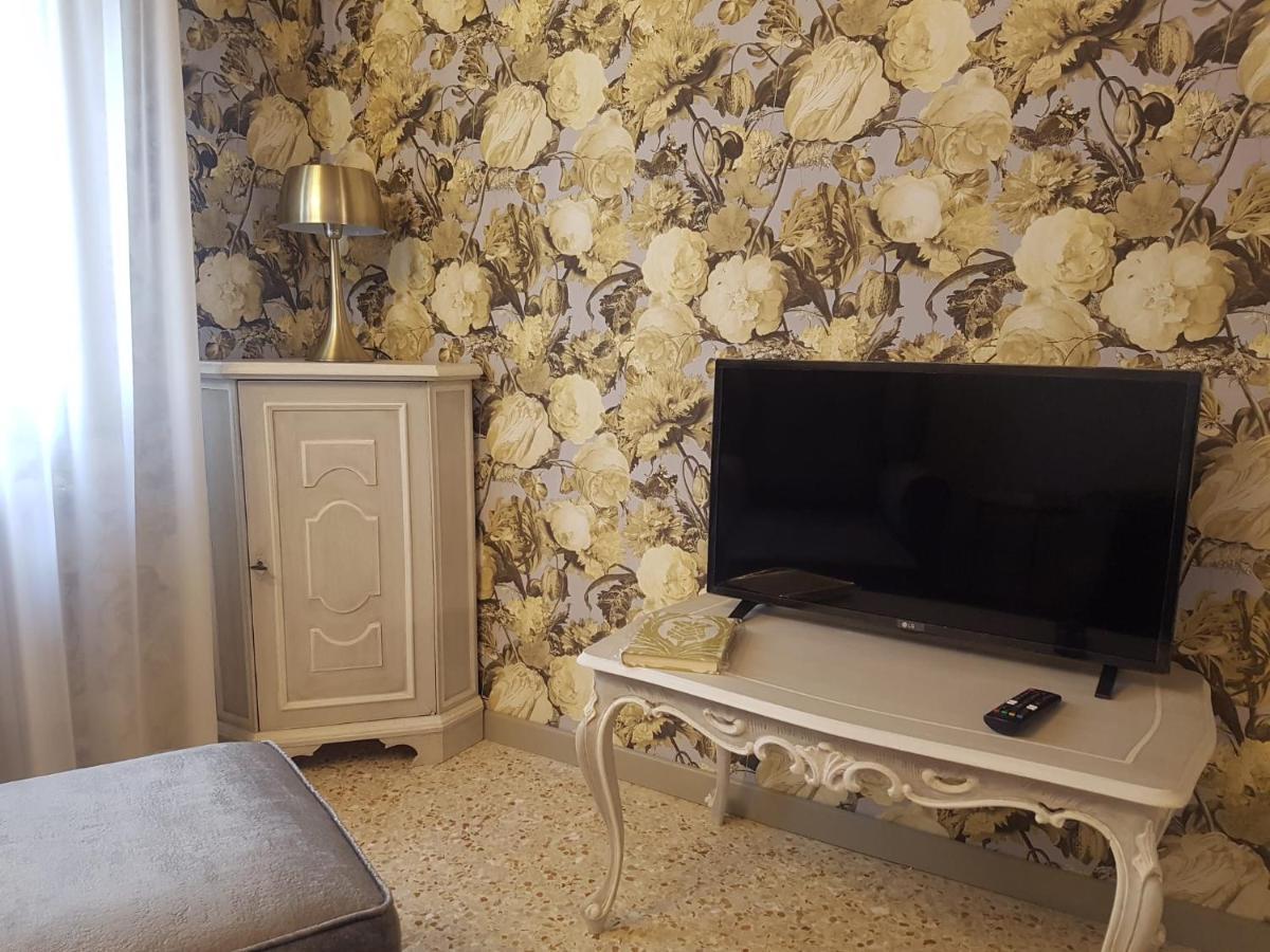 Ca' Cappello Venice Apartment 2 With Canal View 外观 照片